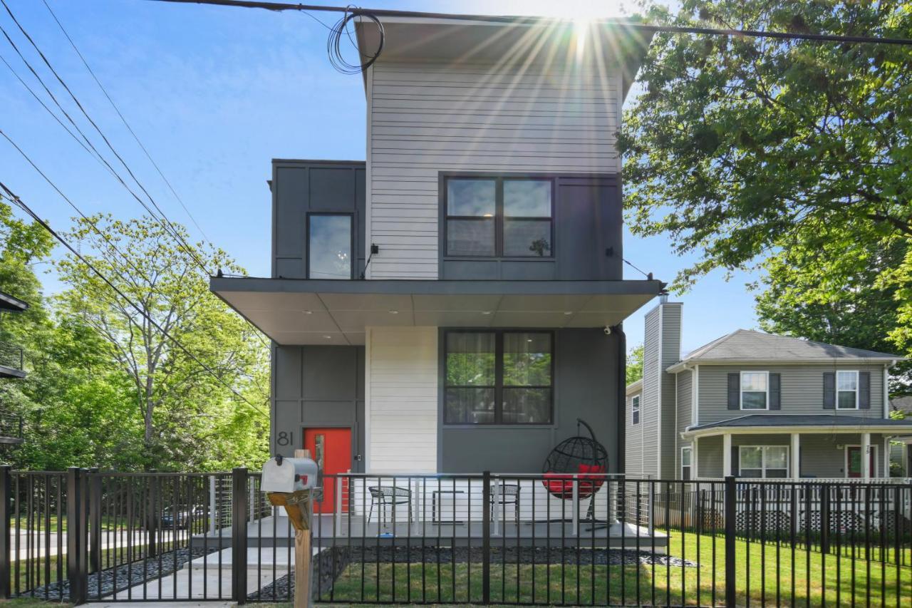 The Red Door - Ultra Modern Atlanta Home - Designedbydom Eksteriør bilde